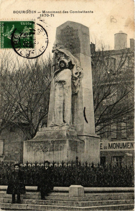 Carte postale ancienne Bourgoin - Monument des Combattants 1870 - 71