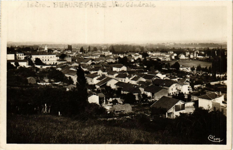 Carte postale ancienne Isere - Beaurepaire - Vue générale à Beaurepaire