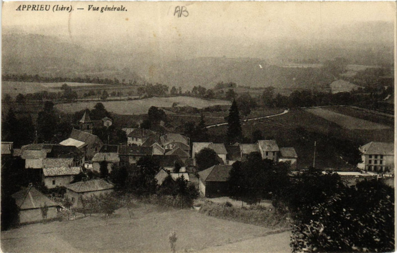 Carte postale ancienne Apprieu - Vue générale à Apprieu