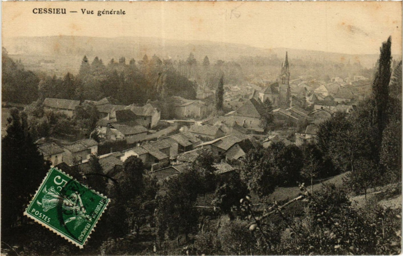 Carte postale ancienne Cessieu - Vue générale à Cessieu