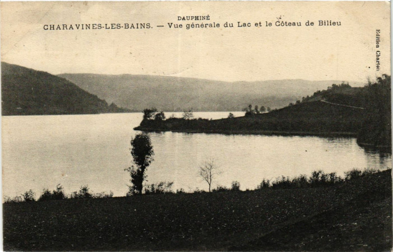 Carte postale ancienne Charavines-les-Bains - Vue générale du Lac et la Coreau de Bilieu à Bilieu