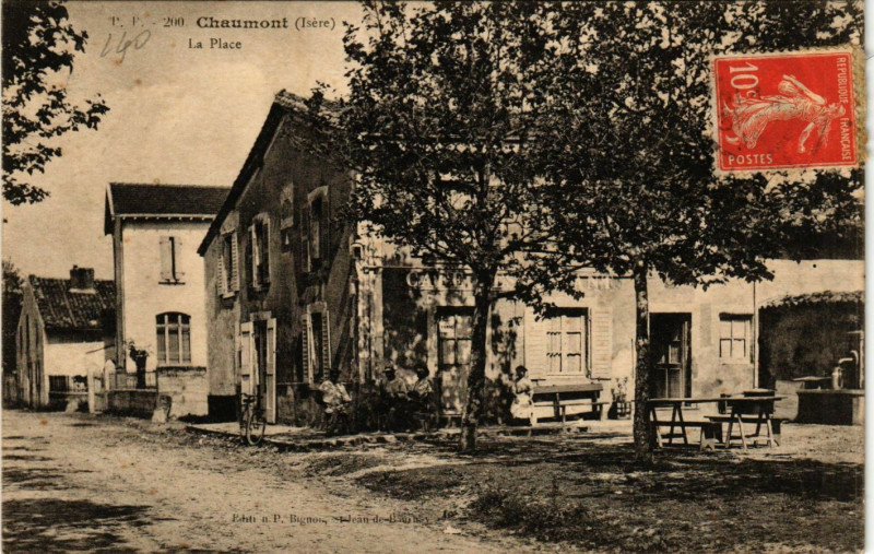 Carte postale ancienne Chaumont - La Place