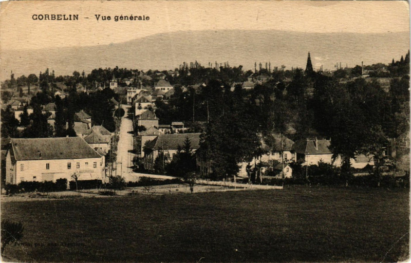 Carte postale ancienne Corbelin - Vue générale à Corbelin