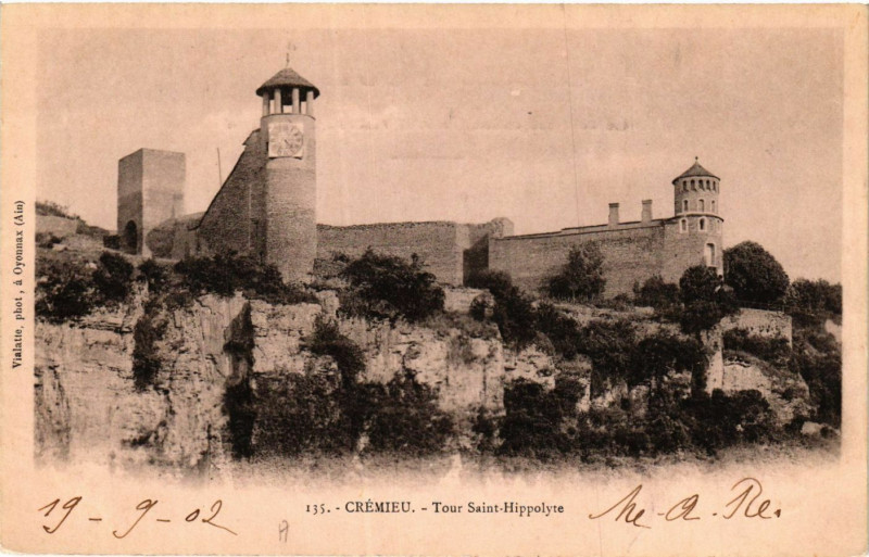 Carte postale ancienne Cremieu - Tour St-Hippolyte à Crémieu