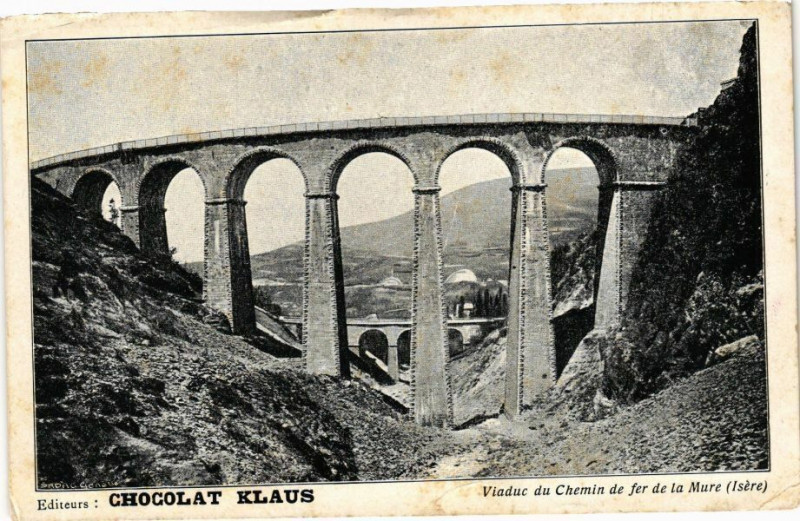 Carte postale ancienne Viaduc du Chemin de fer de La Mure - à La Mure