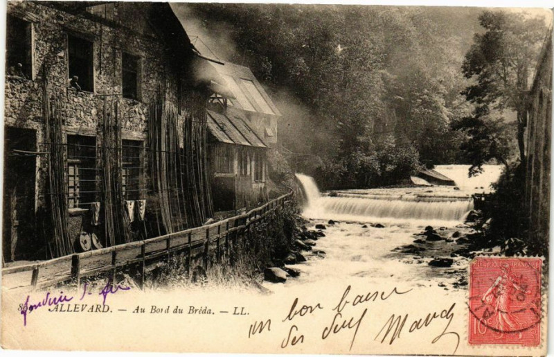 Carte postale ancienne Allevard - Au Bord du Breda à Allevard
