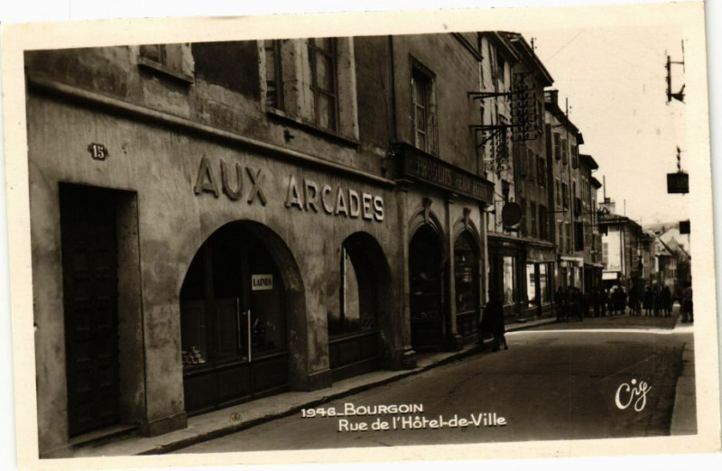 Carte postale ancienne Boursoin - Rue de l'Hotel-de-Ville