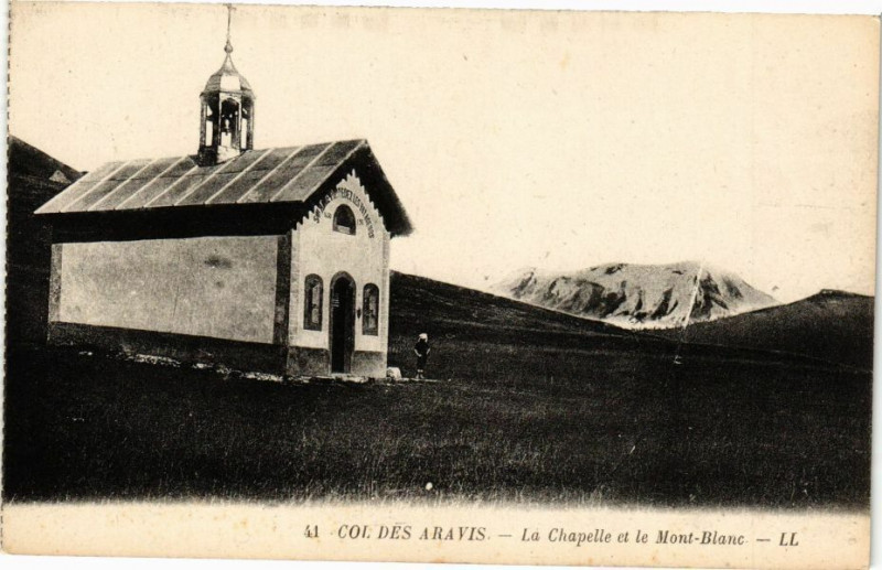 Carte postale ancienne Col des Aravis - La Chapelle et le Mont-Blanc