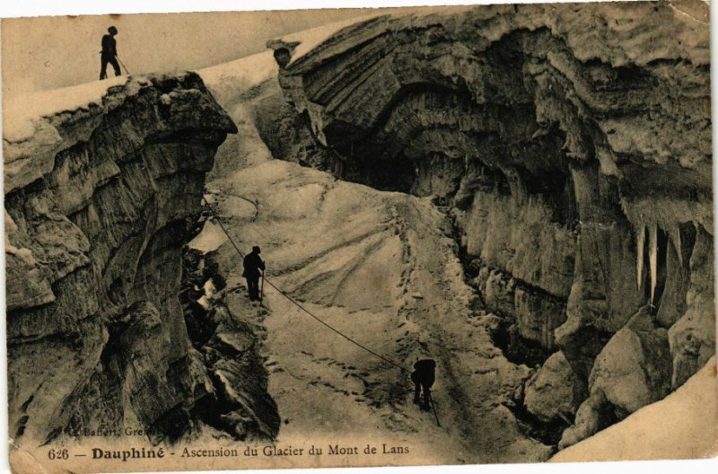 Carte postale ancienne Dauphiné - Ascension du Glacier du Mont de Lans