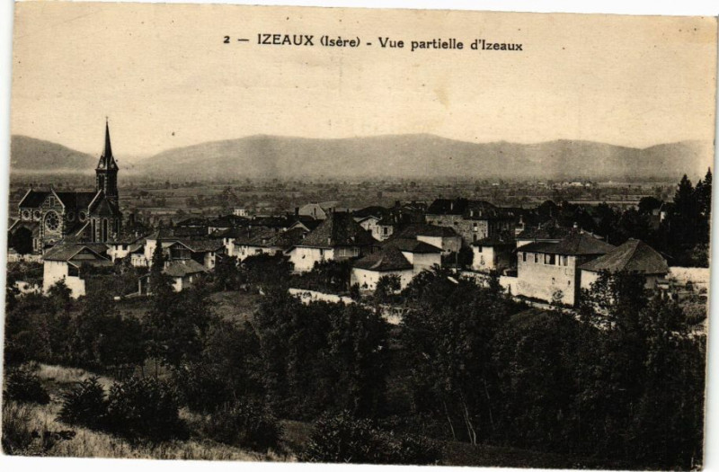 Carte postale ancienne Izeaux (Iséere) - Vue partielle d'Izeaux à Izeaux
