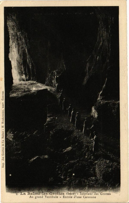 Carte postale ancienne La Balme-les-Grottes - Intérieur des Grottes - Au grand à La Balme-les-Grottes