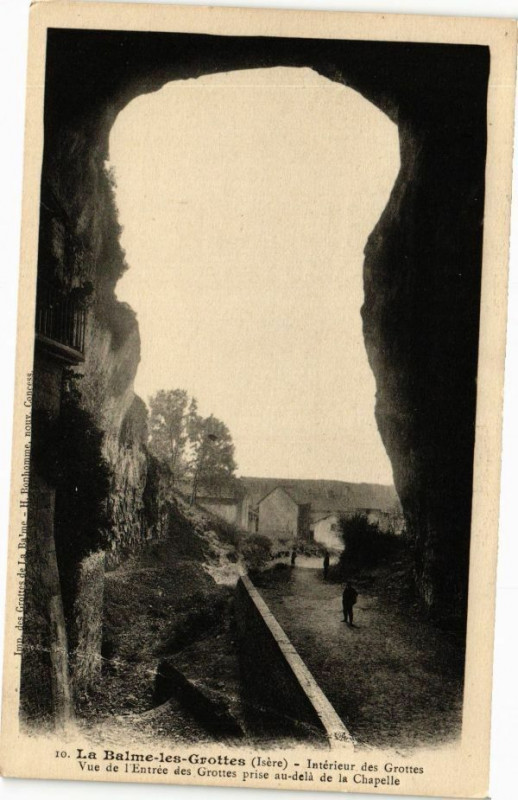 Carte postale ancienne La Balme-les-Grottes - Intérieur des Grottes Vue de à La Balme-les-Grottes