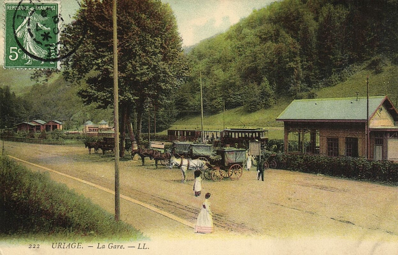 Carte postale ancienne Uriage - La Gare
