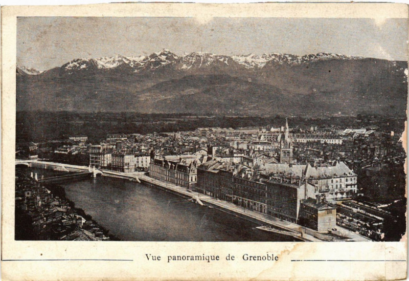 Carte postale ancienne Vue panoramique de Grenoble à Grenoble