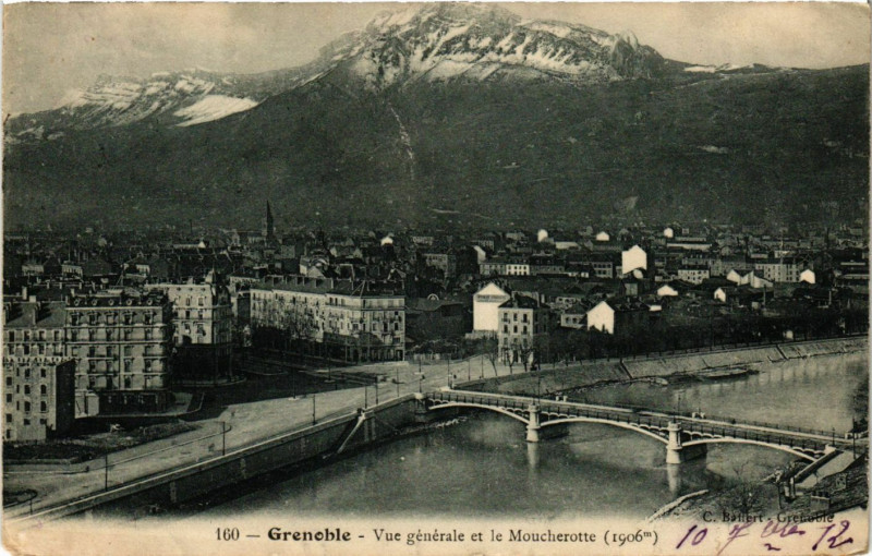 Carte postale ancienne Grenoble - Vue générale et le Moucherotte à Grenoble