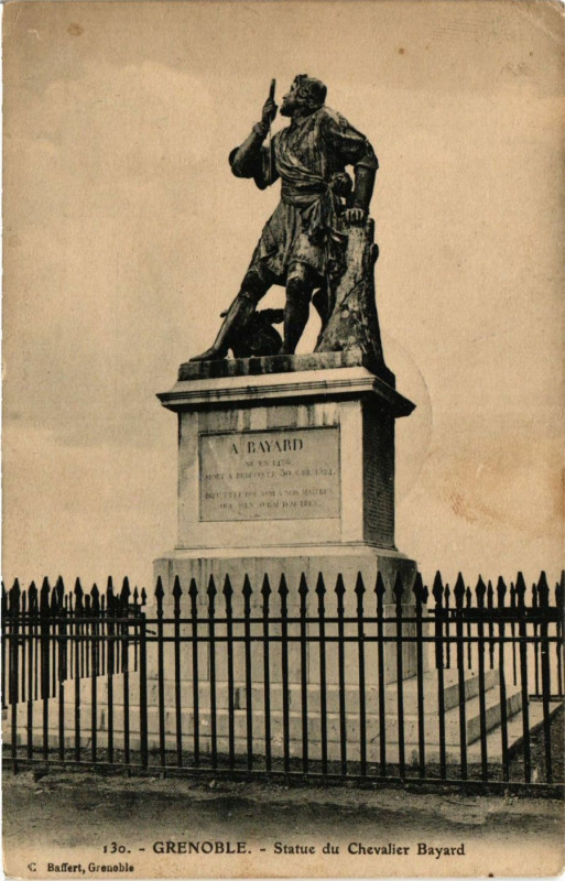 Carte postale ancienne Grenoble - Statue du Chevalier Bayard à Grenoble