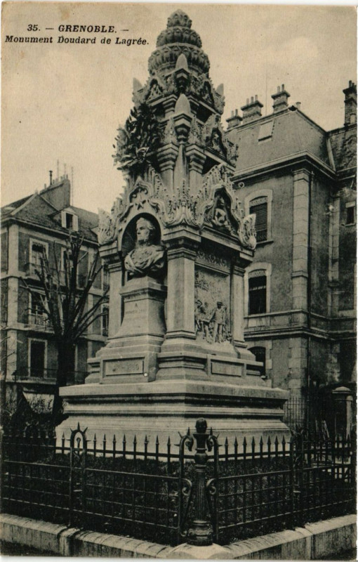 Carte postale ancienne Grenoble - Monument Doudard de Lagrée à Grenoble
