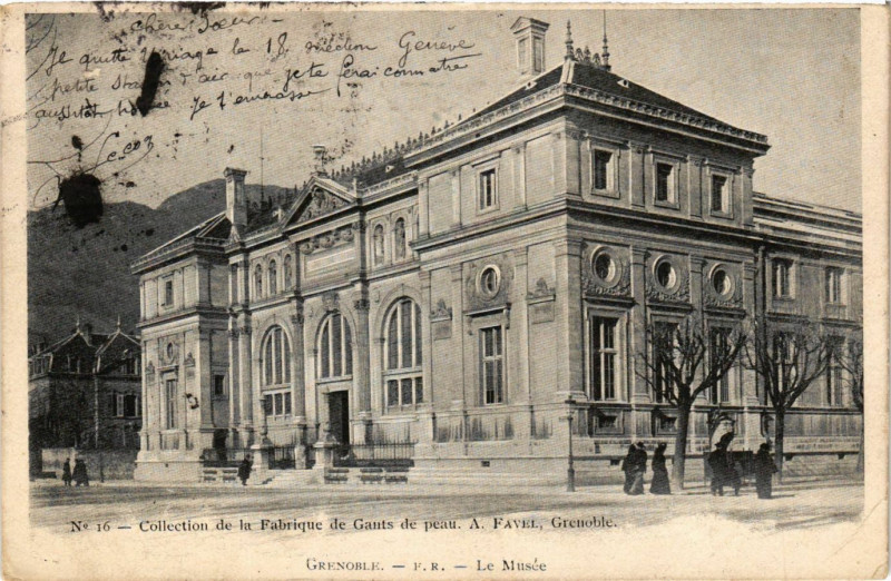 Carte postale ancienne Grenoble - Le Musée à Grenoble