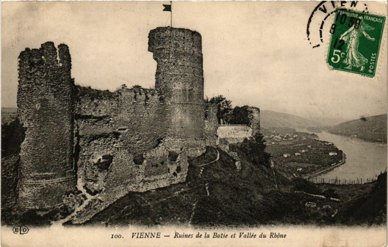 Carte postale ancienne Vienne - Ruines de la Batie à Vienne