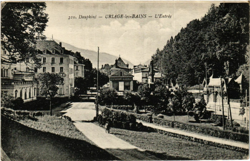 Carte postale ancienne Uriage-les-Bains - L'Entrée
