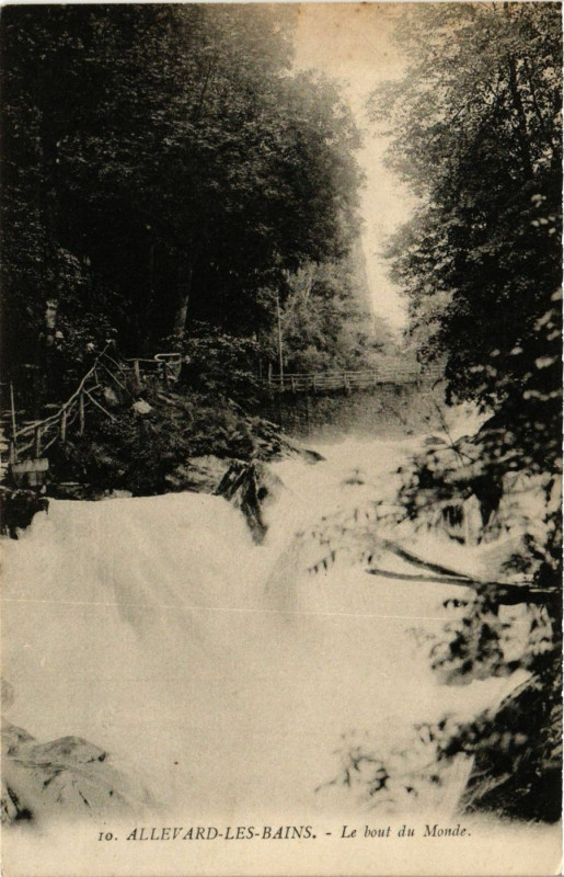 Carte postale ancienne Allevard-les-Bains - Le bout du Monde à Allevard