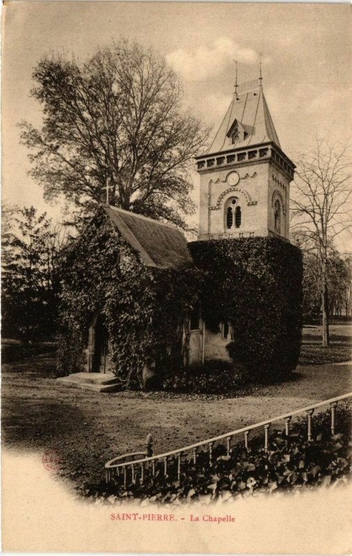 Carte postale ancienne Saint-Pierre - La Chapelle
