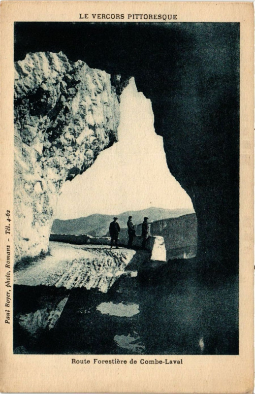 Carte postale ancienne Route Forestiere de Combe-Laval à Laval