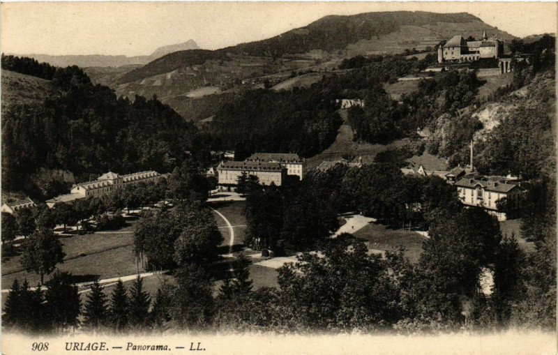 Carte postale ancienne Uriage - Panorama