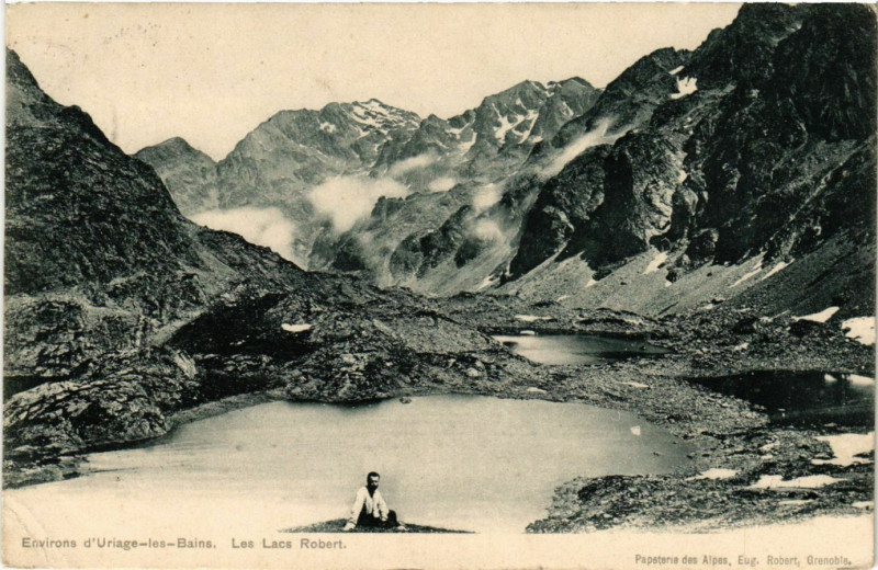 Carte postale ancienne Uriage-les-Bains - Les Lacs Robert