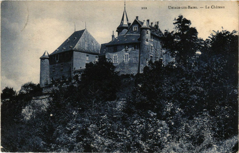 Carte postale ancienne Uriage-les-Bains - Le Chateau