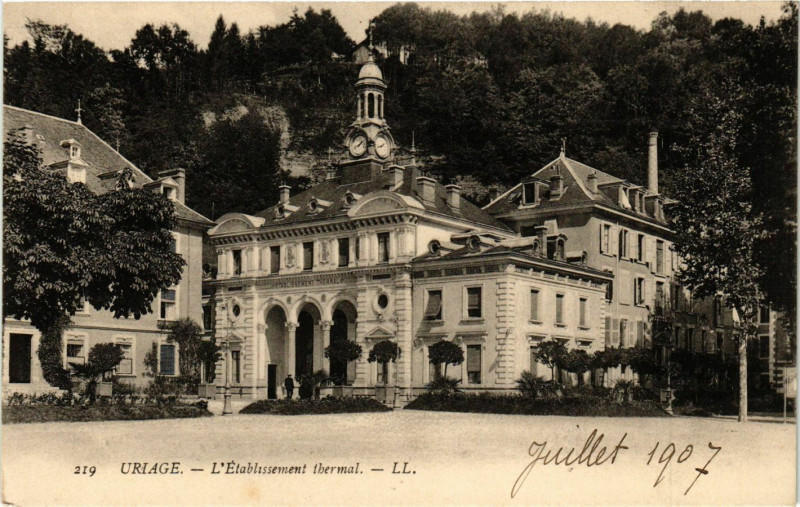 Carte postale ancienne Uriage - L'Etablissement thermal