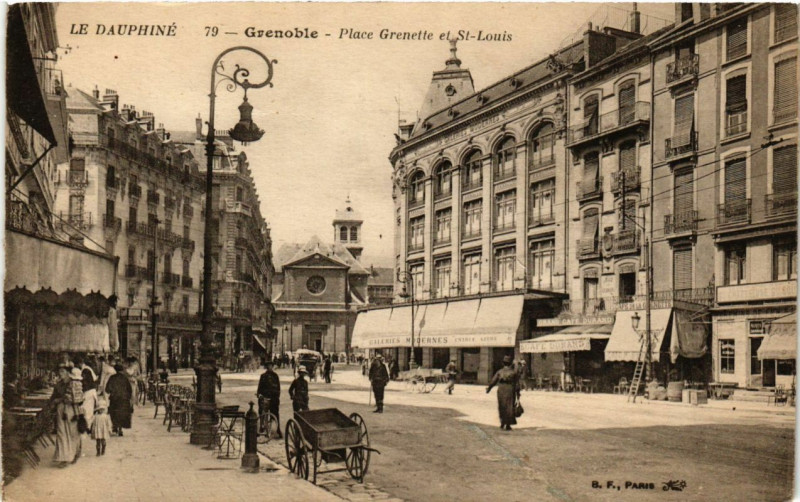 Carte postale ancienne Grenoble - Place Grenette et St-Louis à Grenoble