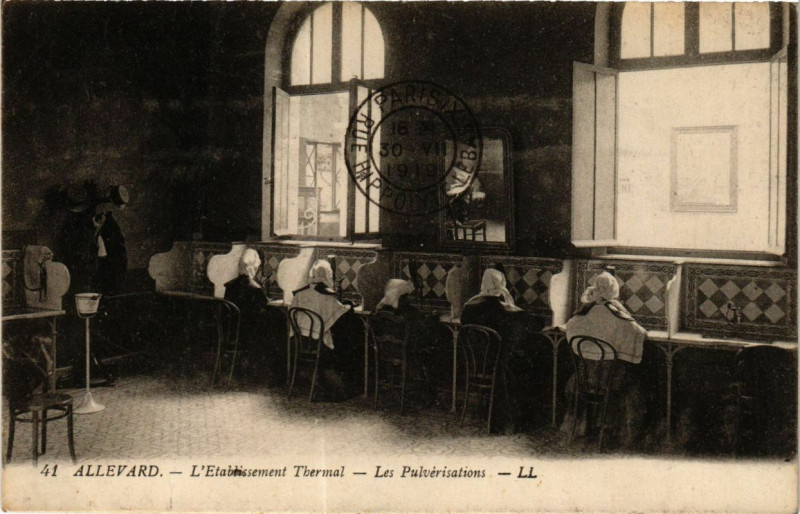 Carte postale ancienne Allevard - L'Etablissement Thermal - Les Pulverisations à Allevard