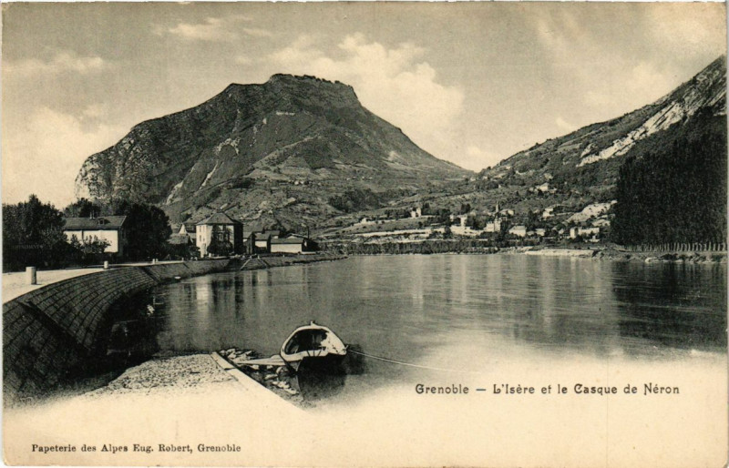 Carte postale ancienne Grenoble - L'Isere et le Casque de Neron à Grenoble