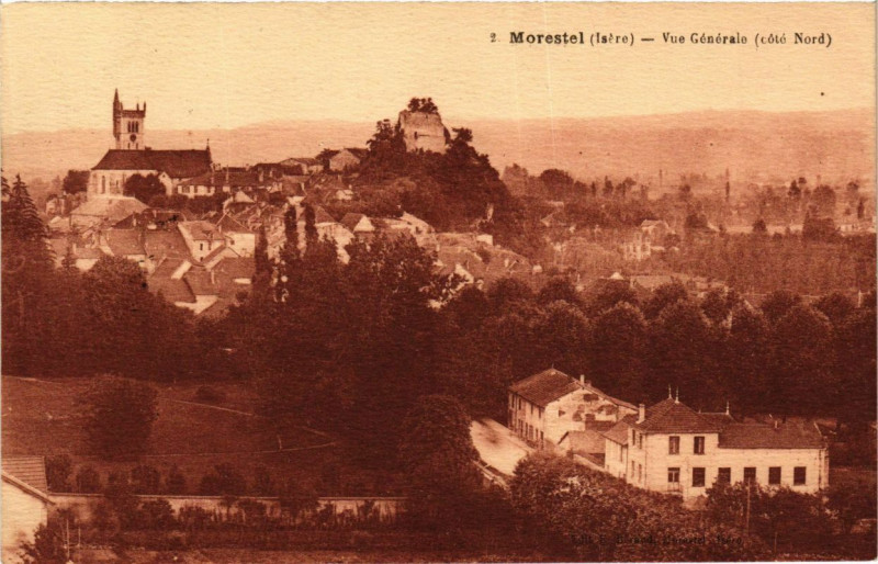 Carte postale ancienne Morestel - Vue générale (cote Nord) à Morestel