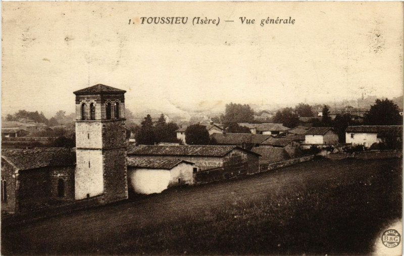 Carte postale ancienne Toussieu - Vue générale