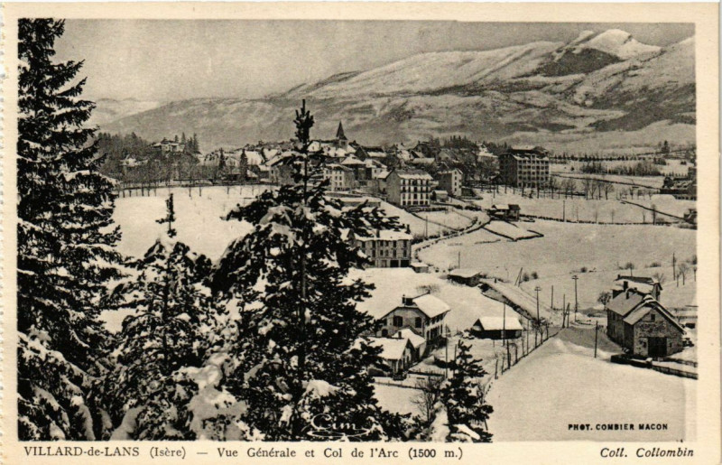 Carte postale ancienne Villard-de-Lans - Vue générale et Col de l'Arc à Villard-de-Lans