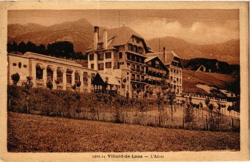 Carte postale ancienne Villard-de-Lans - L'Adret à Villard-de-Lans
