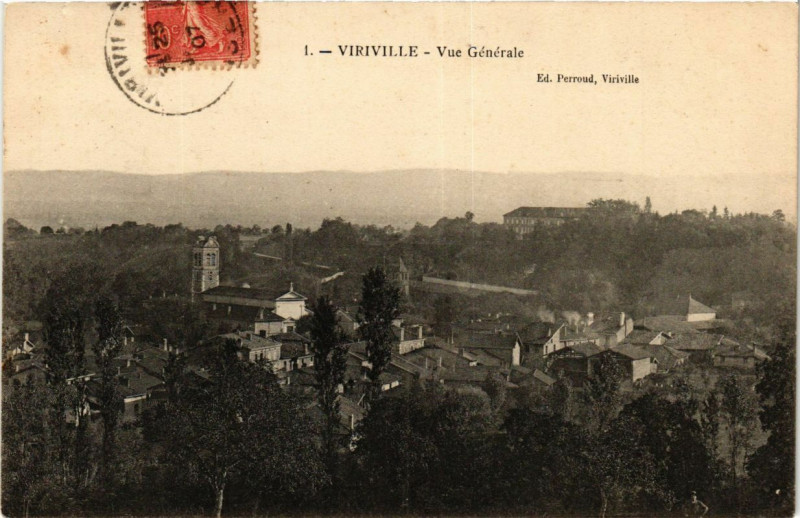 Carte postale ancienne Viriville - Vue générale à Viriville