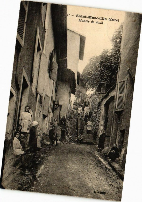 Carte postale ancienne Saint-Marcellin - Montée de Joud à Saint-Marcellin