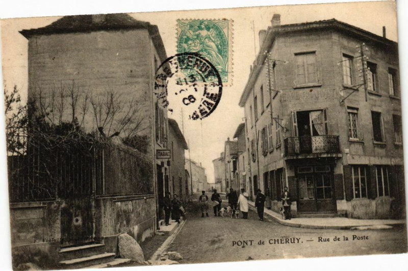Carte postale ancienne Pont-de-Cheruy - Rue de la Poste à Pont-de-Chéruy