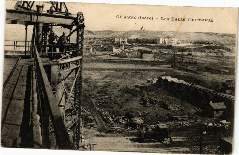 Carte postale ancienne Chasse - Les Hauts Fourneaux à Four
