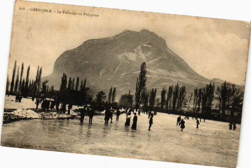 Carte postale ancienne Grenoble - Le Patinage au Polygone à Grenoble