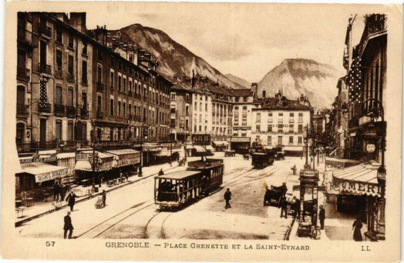Carte postale ancienne Grenoble - Place Grenette et la St-Eynard à Grenoble