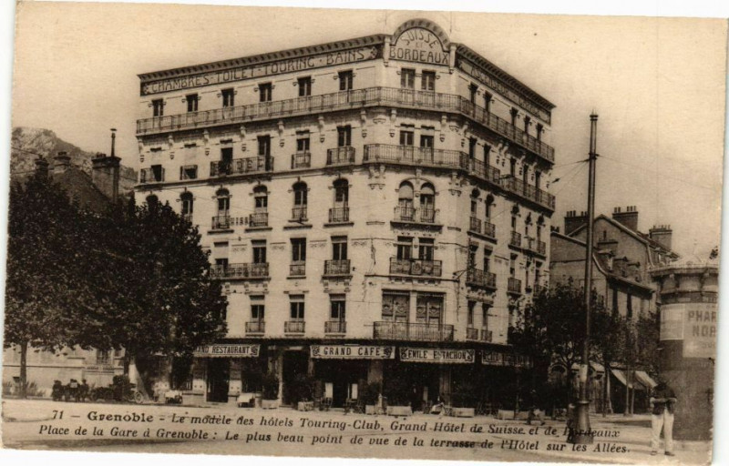 Carte postale ancienne Grenoble - Le modele des hotels Touring-Club Grand-Hotel de Suisse à Grenoble