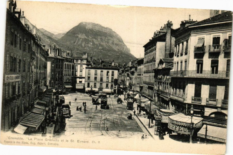 Carte postale ancienne Grenoble - La Place Greneite et le St-Eynard à Grenoble