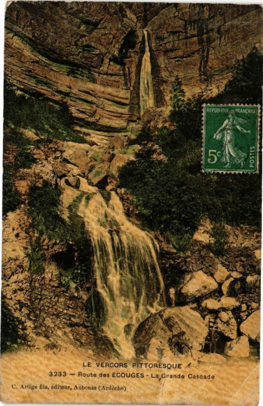 Carte postale ancienne Vercors Pittoresque - Route des Ecouges - La Grande Cascade