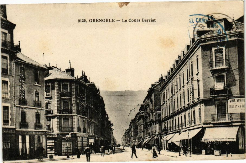 Carte postale ancienne Grenoble - Le Cours Berriat à Grenoble