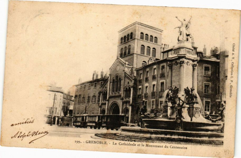 Carte postale ancienne Grenoble - La Cathedrale et le Monument du Centenaire à Grenoble