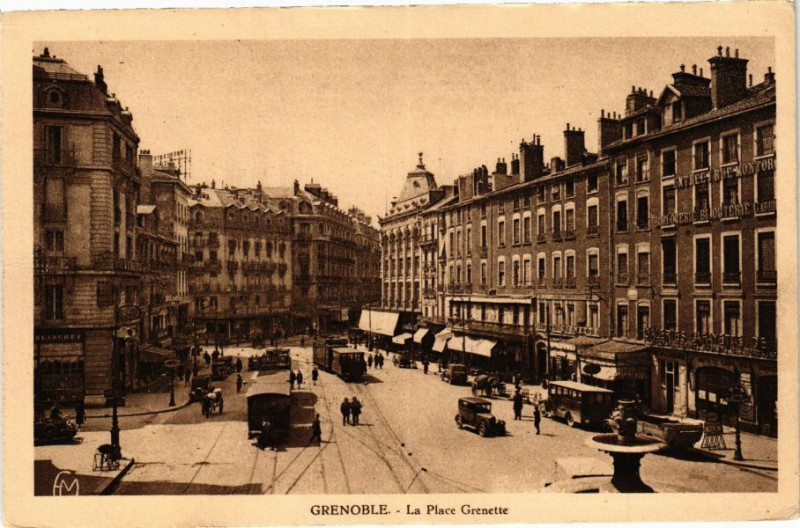 Carte postale ancienne Grenoble - La Place Grenette à Grenoble